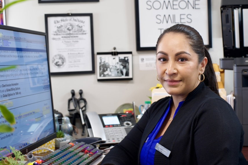 Taxes Y Servicios Marina